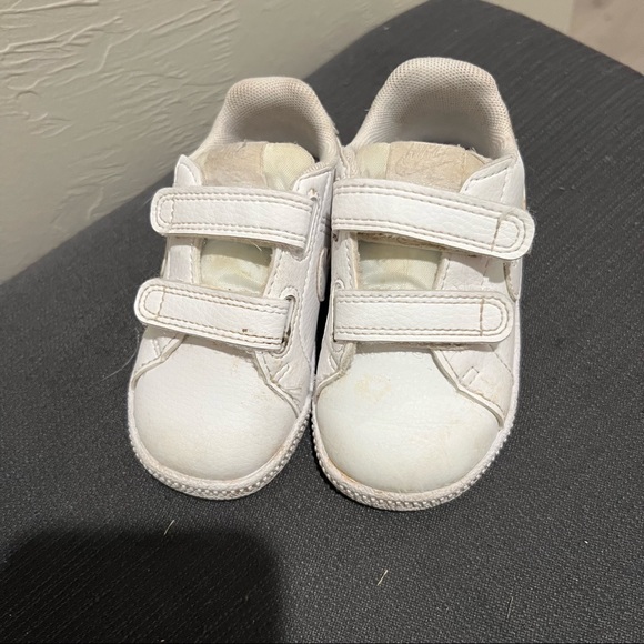 White Toddler Velcro Nikes - Picture 2 of 3